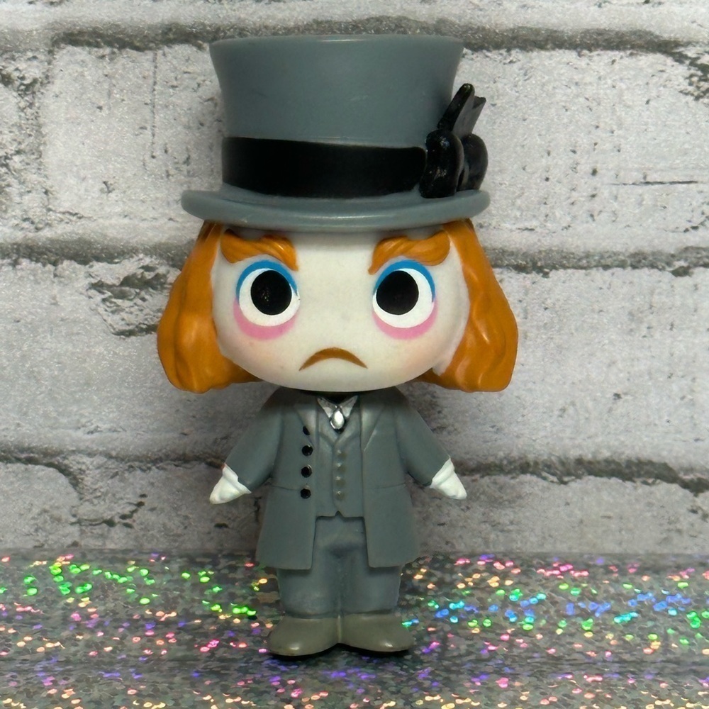 Funko Mystery Minis Disney Through the Looking Glass Sad Frown Mad Hatter Figure
